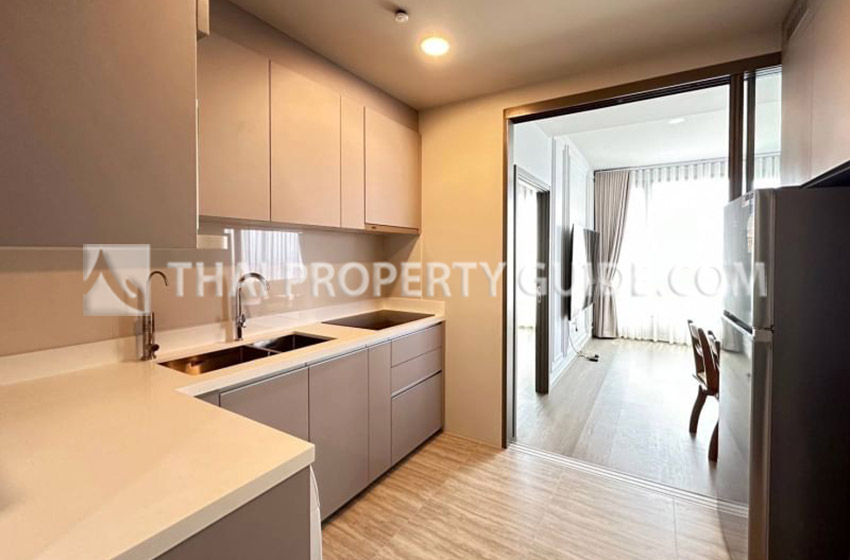 Condominium in Bangnatrad 